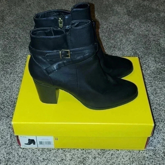 Kenneth Cole Reaction Lana Black Boots - Picture 2 of 7